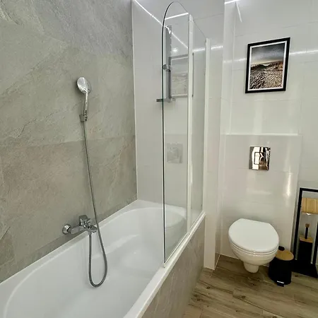 Apartment Planeta - 12 *